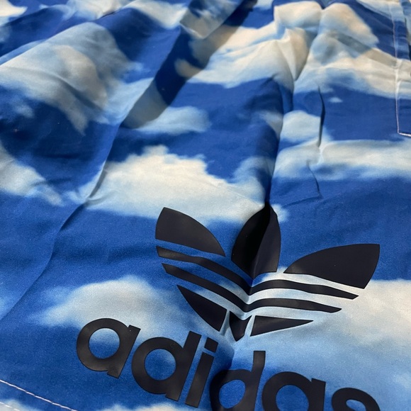 🤝 Adidas Sky Blue Swimming Trunks with Clouds 🤝 - Picture 3 of 4